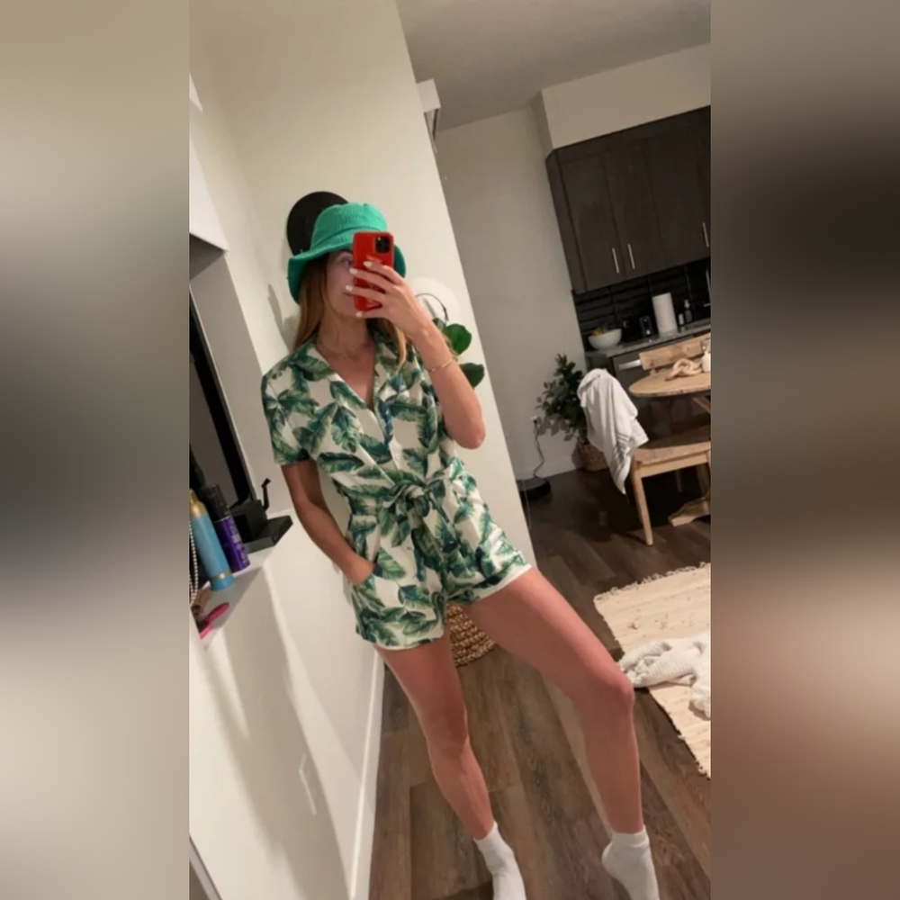 BlackFridaySale AMANDA UPRICHARD MICKI ROMPER - Picture 6 of 7